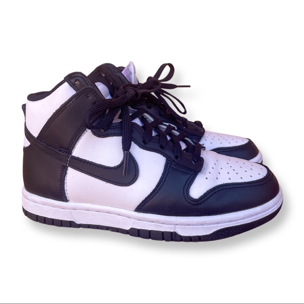 Nike Dunk High Black & White sz 6